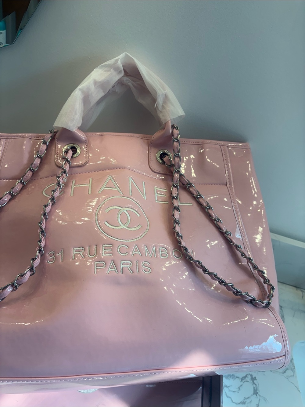 Pink Patent Leather Tote Bag - Elegant Shoulder Chain